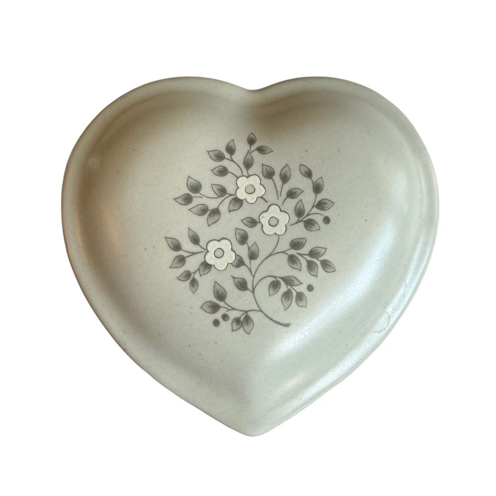 Pfaltzgraff Trinket Box Heart Remembrance Floral Stoneware Jewelry Dish Vintage